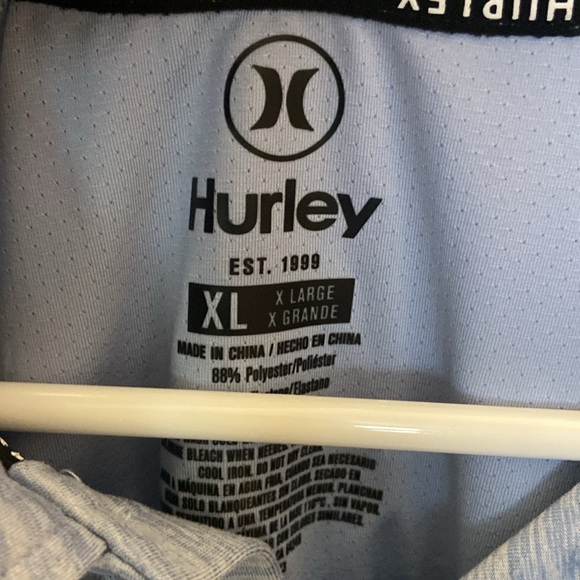 Hurley Polo - Picture 3 of 4